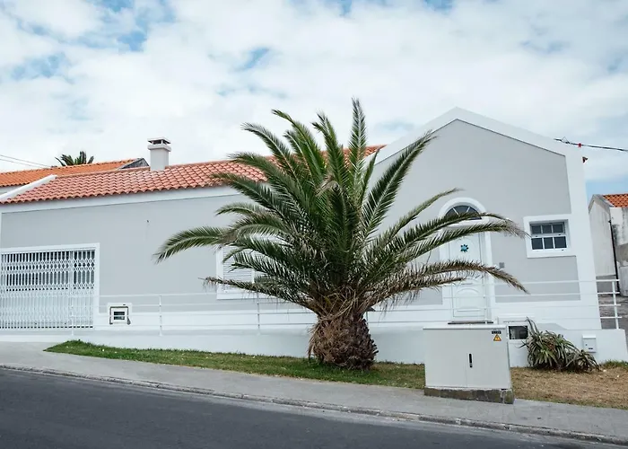 Seaside Azores Villa With Natural Pool, Terrace & Barbecue