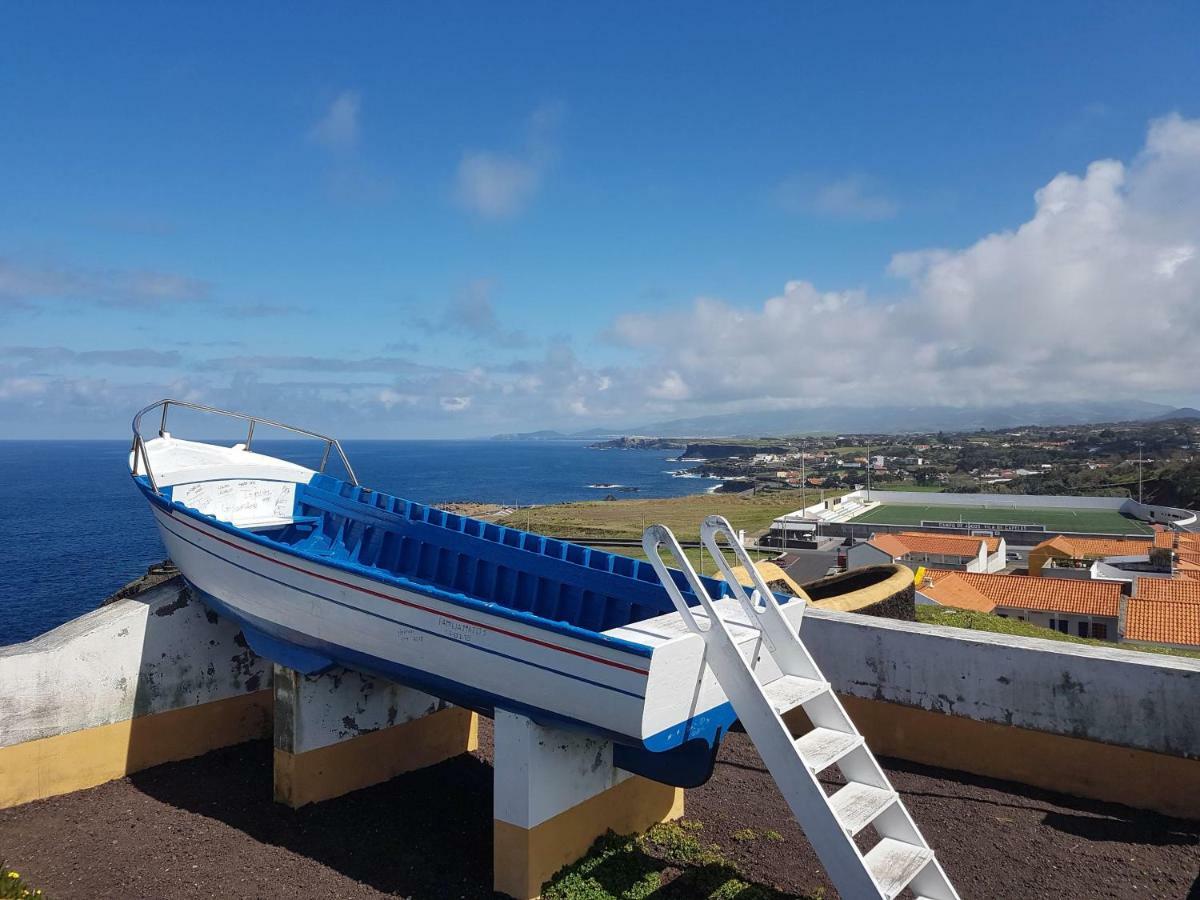 Ferienhaus Seaside Azores With Natural Pool, Terrace & Barbecue *