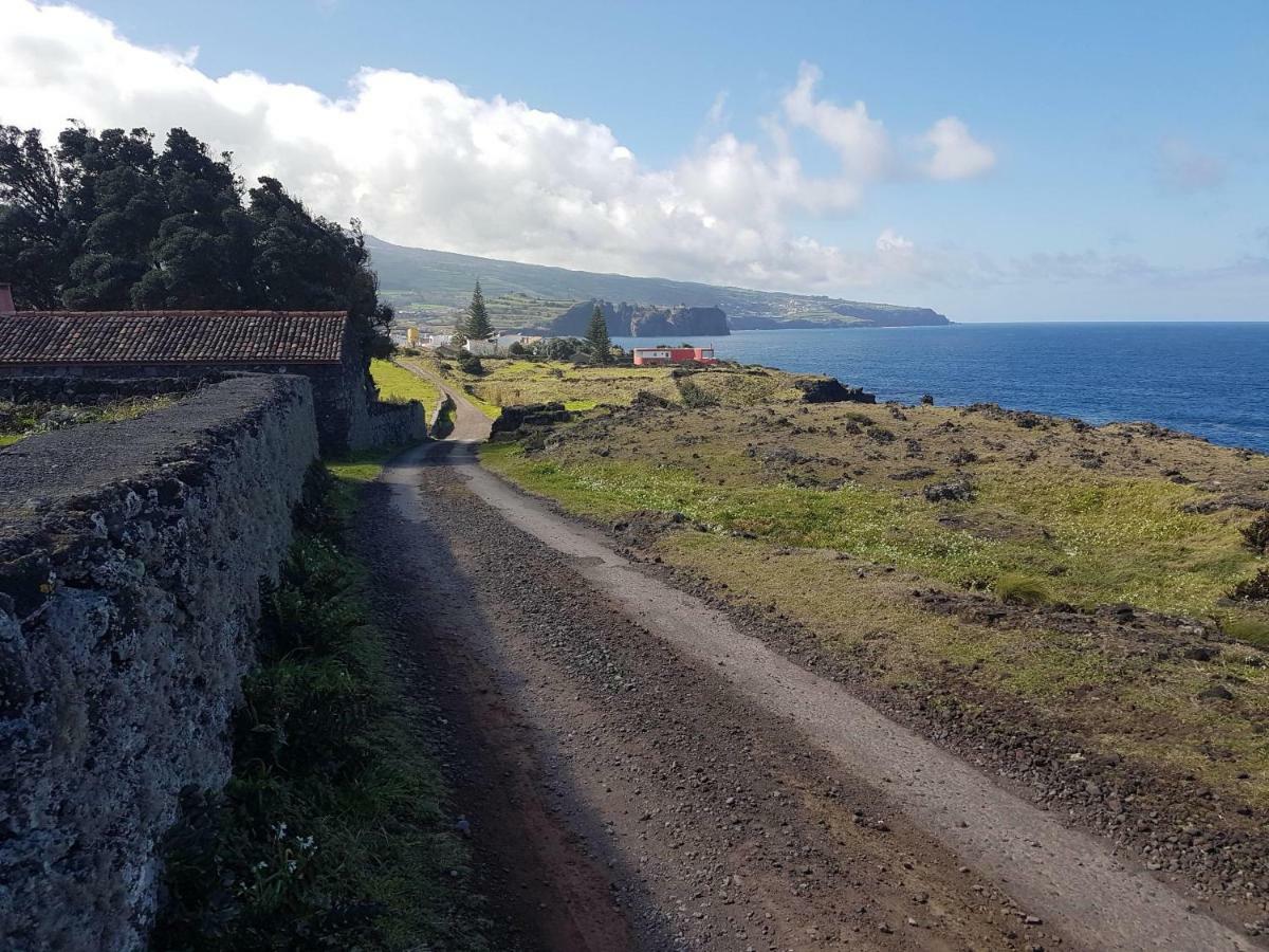 Ferienhaus Seaside Azores With Natural Pool, Terrace & Barbecue